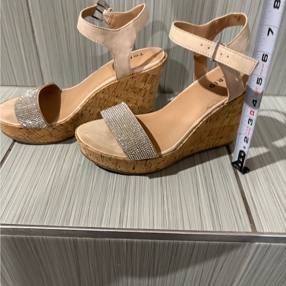 Torrid Tan Wedge Sandals with Sparkling Strap - Picture 3 of 4